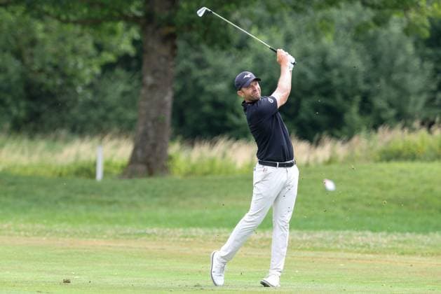 Marcel Schneider (GER) auf dem Fairway, 36. BMW International Open 2025, Golf, DP World Tour, Herren, Runde 1, 03.07.2025 Eichenried Bayern Deutschland