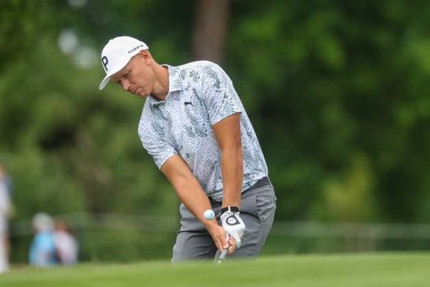 Matti Schmid (GER) beim Chip aufs Green, 36. BMW International Open 2025, Golf, DP World Tour, Herren, Runde 1, 03.07.2025 Eichenried Bayern Deutschland