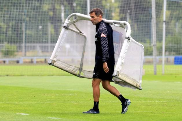 DEU, DFL, 2. FBL Hertha BSC, Training, 03.07.2025, Sportforum, Berlin, DEU, DFL, 2. FBL Hertha BSC, Training, im Bild Tortraeger Cheftrainer Stefan Leitl (Hertha BSC Berlin) DFL - regulations prohibit any use of Photographs as image sequences and or quasi-video