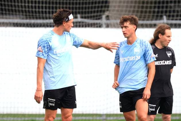 DEU, DFL, 2. FBL Hertha BSC, Training, 03.07.2025, Sportforum, Berlin, DEU, DFL, 2. FBL Hertha BSC, Training, im Bild Fabian Reese (Hertha BSC Berlin 11), Maurice Krattenmacher (Hertha BSC Berlin 14) DFL - regulations prohibit any use of Photographs as image sequences and or quasi-video