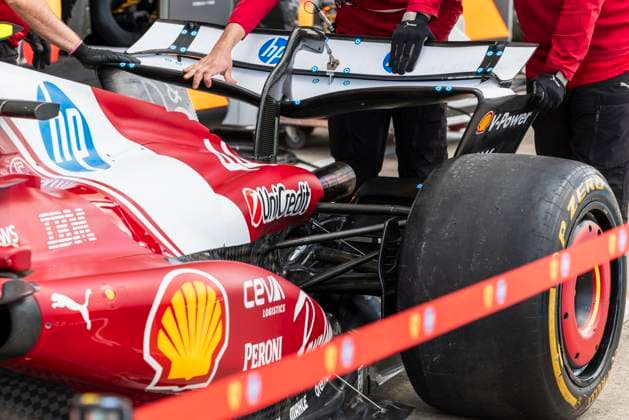 Formula 1 Qatar Airways British Grand Prix 2025 Alexis Perrin OVERTAKE MAXPPP - Silverstone 03 07 2025 Scuderia Ferrari HP pit stop during the Formula 1 Qatar Airways British Grand Prix 2025, the 12th round of the 2025 FIA Formula 1 World Championship, WM, Weltmeisterschaft at the Silverstone Circuit in Silverstone, United Kingdom, from July 3 to 6, 2025 Silverstone United Kingdom  Copyright: xOVERTAKE MAXPPPxAlexisxPerrinx OVT202507033351 OVT202507033351