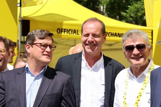 TOUR DE FRANCE 2025 PHOTOPQR VOIX DU NORD STEPHANE MORTAGNE ; 03 07 2025 ; LILLE, 03.07.2025 Cyclisme, Tour de France, Fan Park Ambiance du Fan Park Tour de France place de la republique a Lille Arnaud DESLANDE, maire de Lille, Christian PRUDHOMME directeur du Tour de France et Bernard THEVENET PHOTO STEPHANE MORTAGNE LA VOIX DU NORD- French cycling race Tour de France 2024 takes place in july 2025 Hauts de France France  Copyright: xPHOTOPQR VOIXxDUxNORD MAXPPPxSTEPHANExMORTAGNEx 20250703VDN3554 20250703VDN3554