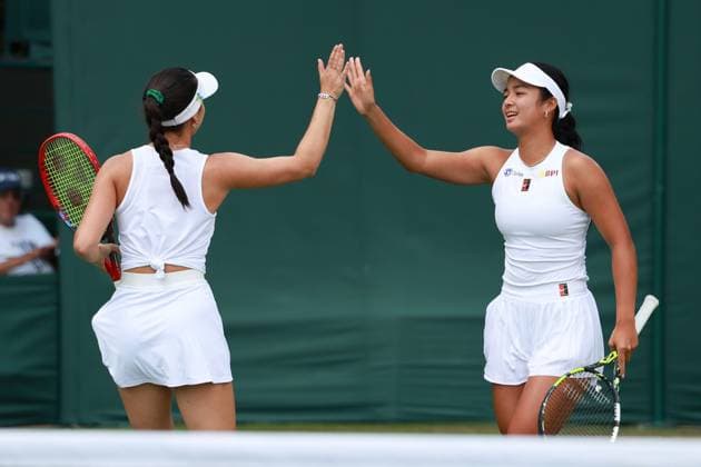 Alexandra Eala (PHI), Eva Lys (GER), Damen Doppel, Women s Doubles Tennis - Wimbledon 2025 - Grand Slam ITF ATP, Tennis Herren WTA, Tennis Damen - AELTC - London - - Great Britain - 3 July 2025. Copyright: xJuergenxHasenkopfx