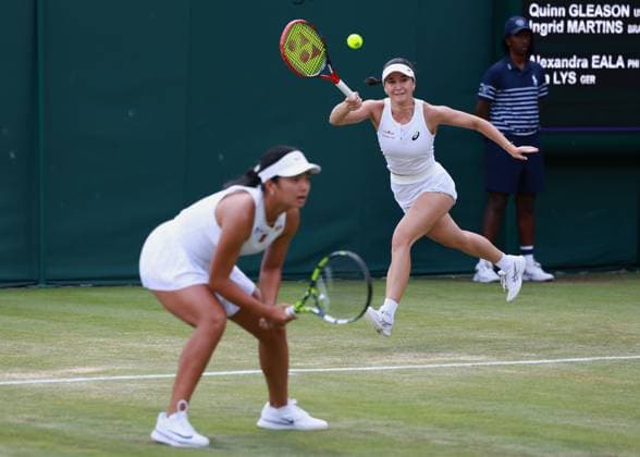 Alexandra Eala (PHI), Eva Lys (GER), Damen Doppel, Women s Doubles Tennis - Wimbledon 2025 - Grand Slam ITF ATP, Tennis Herren WTA, Tennis Damen - AELTC - London - - Great Britain - 3 July 2025. Copyright: xJuergenxHasenkopfx