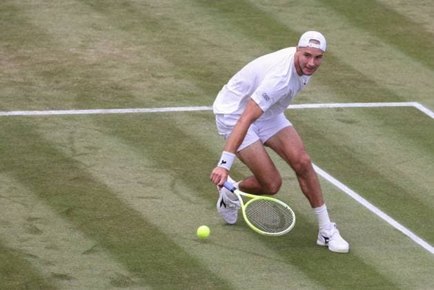 Jan-Lennard Struff (GER) Tennis - Wimbledon 2025 - Grand Slam ITF ATP, Tennis Herren WTA, Tennis Damen - AELTC - London - - Great Britain - 3 July 2025. Copyright: xJuergenxHasenkopfx