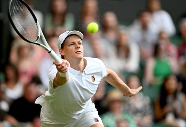 (250704) -- LONDON, July 4, 2025 -- Jannik Sinner hits a return during the men s singles second round match between Jannik Sinner of Italy and Aleksandar Vukic of Australia at the Wimbledon Tennis Championships in London, Britain, July 3, 2025. ) (SP)BRITAIN-LONDON-TENNIS-WIMBLEDON-MEN S SINGLES LixYing 