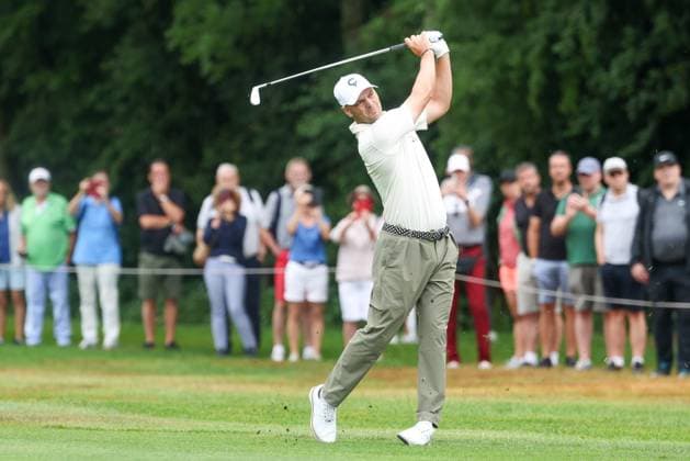 Martin Kaymer (GER) auf dem Fairway, 36. BMW International Open 2025, Golf, DP World Tour, Herren, Runde 2, 04.07.2025 Eichenried Bayern Deutschland