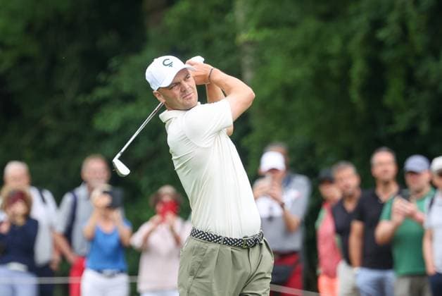 Martin Kaymer (GER) auf dem Fairway, 36. BMW International Open 2025, Golf, DP World Tour, Herren, Runde 2, 04.07.2025 Eichenried Bayern Deutschland