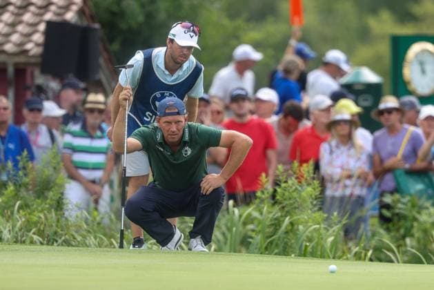 Marcel Siem (GER) beim lesen der Puttlinie auf der 18, 36. BMW International Open 2025, Golf, DP World Tour, Herren, Runde 2, 04.07.2025 Eichenried Bayern Deutschland