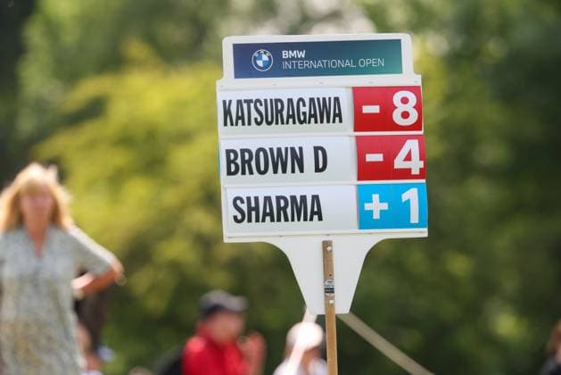 Yuto Katsuragawa (JPN) auf dem Board, 36. BMW International Open 2025, Golf, DP World Tour, Herren, Runde 2, 04.07.2025 Eichenried Bayern Deutschland