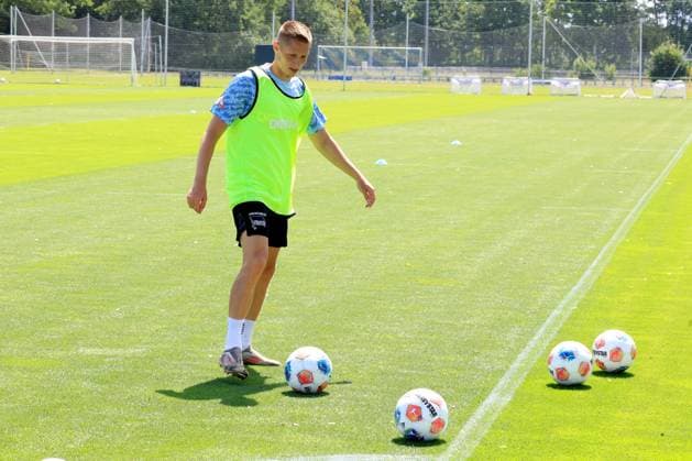 DEU, DFL, 2. FBL Hertha BSC, Training, 04.07.2025, Sportforum, Berlin, DEU, DFL, 2. FBL Hertha BSC, Training, im Bild Palko Dardai (Hertha BSC Berlin 20) DFL - regulations prohibit any use of Photographs as image sequences and or quasi-video