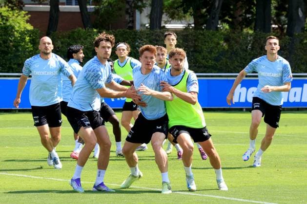 DEU, DFL, 2. FBL Hertha BSC, Training, 04.07.2025, Sportforum, Berlin, DEU, DFL, 2. FBL Hertha BSC, Training, im Bild Sebastian Groenning (Hertha BSC Berlin 17), Linus Gechter (Hertha BSC Berlin 44), Marton Dardai (Hertha BSC Berlin 31) DFL - regulations prohibit any use of Photographs as image sequences and or quasi-video