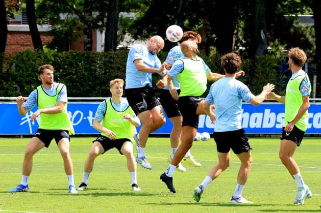 DEU, DFL, 2. FBL Hertha BSC, Training, 04.07.2025, Sportforum, Berlin, DEU, DFL, 2. FBL Hertha BSC, Training, im Bild Toni Leistner (Hertha BSC Berlin 37), John Anthony Brooks (Hertha BSC Berlin 25) DFL - regulations prohibit any use of Photographs as image sequences and or quasi-video