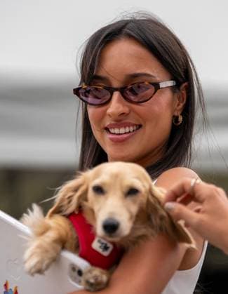 F1 British Grand Prix - UK Alexandra Saint Mleux (Far) and Leo Leclerc (Dog) during the Formula 1 Qatar Airways British Grand Prix 2025 on Friday at the Silverstone International Circuit, Silverstone, England, UK on July 4, 2025. Photo by Antoine Lapeyre ABACAPRESS.COM Silverstone England United Kingdom  Copyright: xLapeyrexAntoine ABACAx