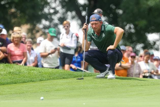 Marcel Siem (GER) beim lesen der Puttlinie, 36. BMW International Open 2025, Golf, DP World Tour, Herren, Runde 2, 04.07.2025 Eichenried Bayern Deutschland