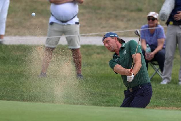 Marcel Siem (GER) schlaegt aus dem Bunker, Sand, 36. BMW International Open 2025, Golf, DP World Tour, Herren, Runde 2, 04.07.2025 Eichenried Bayern Deutschland