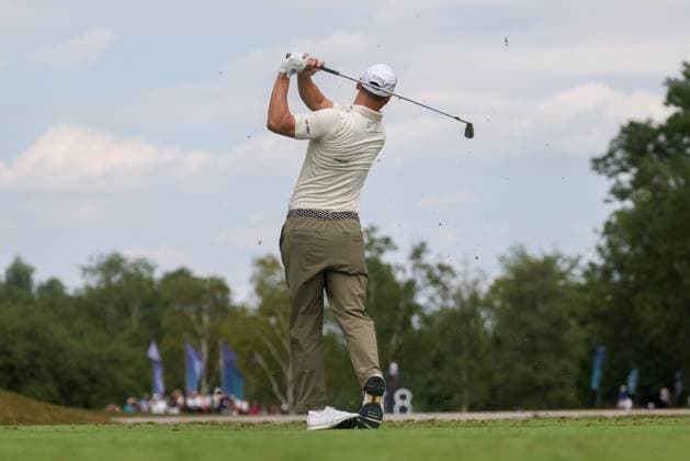 Martin Kaymer (GER) am Abschlag,Tee 8, 36. BMW International Open 2025, Golf, DP World Tour, Herren, Runde 2, 04.07.2025 Eichenried Bayern Deutschland