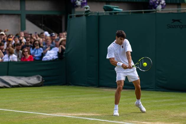 Tennis - Wimbledon Championship 2025 - Day 5 LONDON, ENGLAND - Friday, July 4, 2025: Carlos Alcaraz (ESP) training on court 7 during Day Five of The Championships Wimbledon 2025 at the All England Lawn Tennis and Croquet Club. (Photo by Kirsten Holst Propaganda) LONDON All England Lawn Tennis and Croquet Club GREATER LONDON ENGLAND  Copyright: xKirstenxHolstx 2025-07-04-019-Wimbledon_2025_Day_5