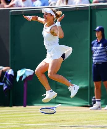 Laura Siegemund celebrates victory in her third round match Wimbledon Tennis Championships, Day 5, The All England Lawn Tennis and Croquet Club, London, UK - 04 Jul 2025London The All England Lawn Tennis and United Kingdom  Copyright: xJavierxGarcia Shutterstockx 15384469dg