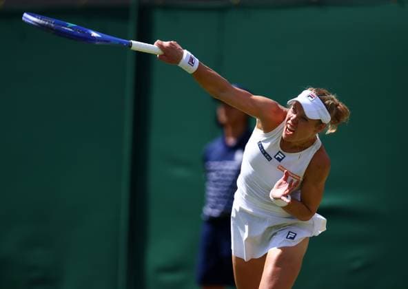 Wimbledon Championships 2025 AELTC, Day Five London, UK - 04 07 2025 Laura Siegemund (GER) in action during her third round match against Madison Keys (USA) in the 2025 Wimbledon Championships London Wimbledon London GBR, UK NEWSPAPERS OUT Copyright: xMarkxGreenwoodx