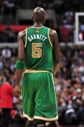 March 12, 2012 Los Angeles, CA.Boston Celtics power forward Kevin Garnett 5 during the NBA, Basketball Herren, USA Basketball game between the Boston Celtics and the Los Angeles Clippers at Staples Center in Los Angeles, California..The Boston Celtics defeat the Los Angeles Clippers 94-85.Louis Lopez CSM Copyright: xLouisxLopezx