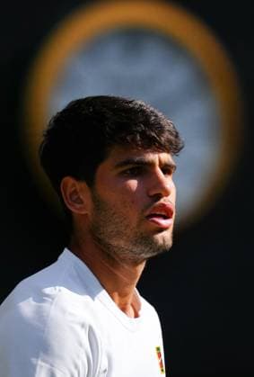 Carlos Alcaraz during his third round match Wimbledon Tennis Championships, Day 5, The All England Lawn Tennis and Croquet Club, London, UK - 04 Jul 2025London The All England Lawn Tennis and United Kingdom  Copyright: xJavierxGarcia Shutterstockx 15384469gd
