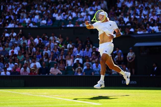 Jan-Lennard Struff during his third round match Wimbledon Tennis Championships, Day 5, The All England Lawn Tennis and Croquet Club, London, UK - 04 Jul 2025London The All England Lawn Tennis and United Kingdom  Copyright: xJavierxGarcia Shutterstockx 15384469gt