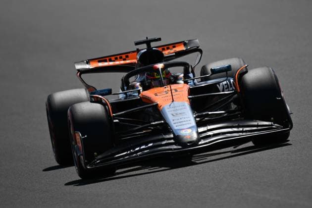 F1 Grand Prix of Great Britain - Practice NORTHAMPTON, UNITED KINGDOM - JULY 04: Oscar Piastri of McLaren on track during practice ahead of the F1 Grand Prix of Great Britain at Silverstone Circuit on July 04, 2025 in Northampton, United Kingdom. Rasid Necati Aslim Anadolu Northampton United Kingdom. Editorial use only. Please get in touch for any other usage.  Copyright: x2025xAnadoluxRasidxNecatixAslimx