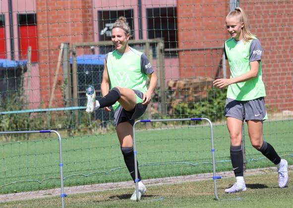 Trainingsstart VfL Wolfsburg Frauen Wolfsburg, 04.07.2025, Fußball, Frauen, Google Pixel Frauen-Bundesliga, VfL Wolfsburg, Trainingstart, Bild zeigt: Impressionen vom Training, Svenja Huth Wolfsburg