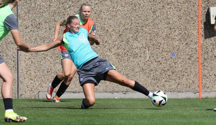 Trainingsstart VfL Wolfsburg Frauen Wolfsburg, 04.07.2025, Fußball, Frauen, Google Pixel Frauen-Bundesliga, VfL Wolfsburg, Trainingstart, Bild zeigt: Impressionen vom Training Wolfsburg