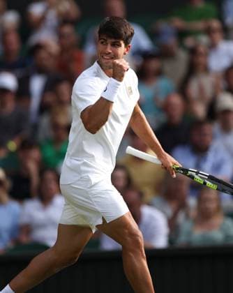 Carlos Alcaraz wins his third round match Wimbledon Tennis Championships, Day 5, The All England Lawn Tennis and Croquet Club, London, UK - 04 Jul 2025London The All England Lawn Tennis and United Kingdom  Copyright: xEllaxLing Shutterstockx 15384471ao