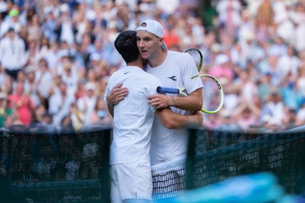 2025-07-04 Wimbledon 2025 LONDON, ENGLAND - JULY 4: Carlos Alcaraz of Spain, Jan Lennard Struff of Germany during Wimbledon 2025 at All England Lawn Tennis & Croquet Club on July 4, 2025 in London, England. London All England Lawn Tennis & Croquet Club England Content not available for redistribution in The Netherlands directly or indirectly through any third parties. Copyright: xMarleenxFouchierx