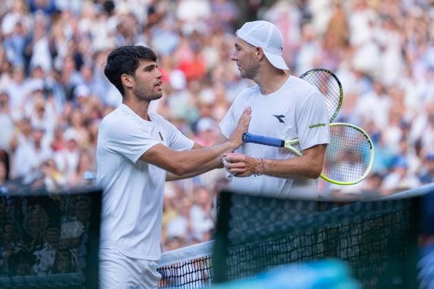2025-07-04 Wimbledon 2025 LONDON, ENGLAND - JULY 4: Carlos Alcaraz of Spain, Jan Lennard Struff of Germany during Wimbledon 2025 at All England Lawn Tennis & Croquet Club on July 4, 2025 in London, England. London All England Lawn Tennis & Croquet Club England Content not available for redistribution in The Netherlands directly or indirectly through any third parties. Copyright: xMarleenxFouchierx