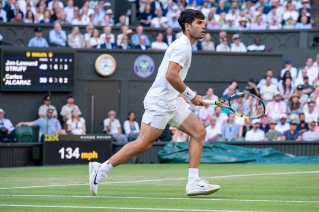 Carlos Alcaraz during his Wimbledon 2025 Men?s Singles third round tennis match against Jan-Lennard Struff at the All England Tennis Club in London, England (Richard Callis SPP) Copyright: xRichardxCallis SPPx spp-en-RiCa-SPP25_richiecallis_040725_18920