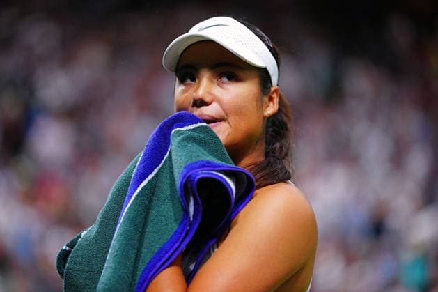 Emma Raducanu during her third round match Wimbledon Tennis Championships, Day 5, The All England Lawn Tennis and Croquet Club, London, UK - 04 Jul 2025London The All England Lawn Tennis and United Kingdom  Copyright: xJavierxGarcia Shutterstockx 15384469ij