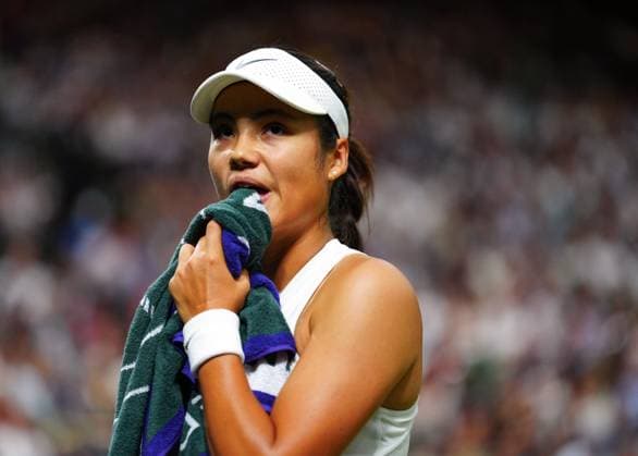Emma Raducanu during her third round match Wimbledon Tennis Championships, Day 5, The All England Lawn Tennis and Croquet Club, London, UK - 04 Jul 2025London The All England Lawn Tennis and United Kingdom  Copyright: xJavierxGarcia Shutterstockx 15384469jm