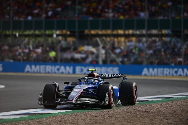 F1 Grand Prix of Great Britain - Practice Carlos Sainz of Williams Racing participates in free practice during the 13th round of the Formula 1 World Championship, WM, Weltmeisterschaft at Silverstone Circuit in Silverstone, Northamptonshire, England, on July 4, 2025. Silverstone Northampshire United Kingdom  Copyright: xAndreaxDiodatox originalFilename:diodato-formula1250704_npDKz.jpg