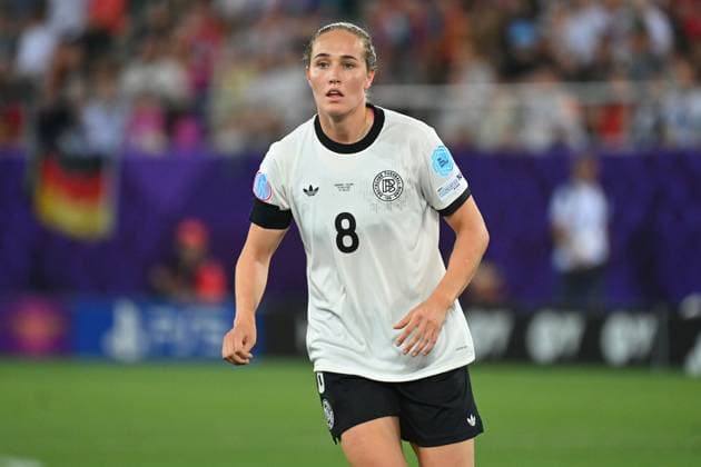 Sydney LOHMANN (GER), Aktion,Einzelbild,angeschnittenes Einzelmotiv,Halbfigur,halbe Figur. Fussball UEFA Women s EURO 2025. Gruppenphase Gruppe C. Deutschland (GER) - Polen (POL) 2-0 am 04.07.2025, Arena St.Gallen,