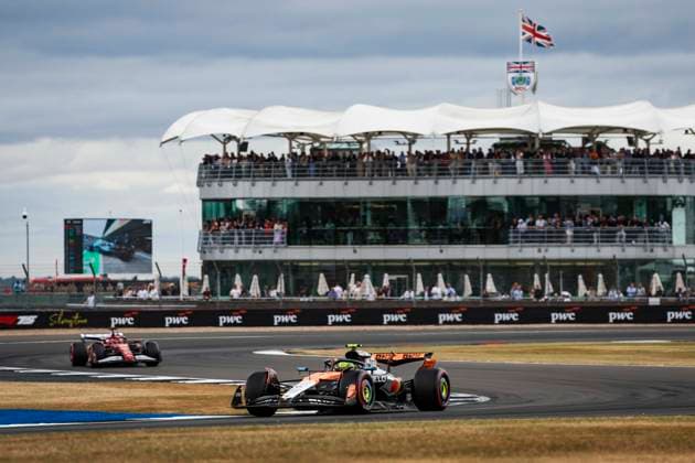 F1 - BRITISH GRAND PRIX 2025 04 NORRIS Lando (gbr), McLaren F1 Team MCL39, action during the Formula 1 Qatar Airways British Grand Prix 2025, 12th round of the 2025 FIA Formula One World Championship, WM, Weltmeisterschaft from July 4 to 6, 2025 on the Silverstone Circuit, in Silverstone, United Kingdom - SilverstoneUnited Kingdom  Copyright: xANTONINxVINCENTx