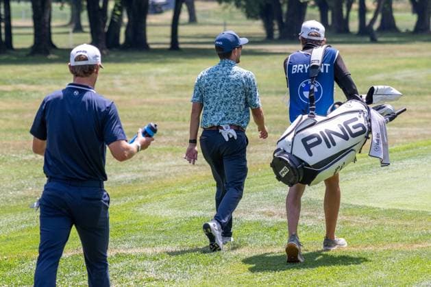 Davis Bryant (USA) geht auf die 3te Runde, kann er seine sensationelle Runde von gestern wiederholen?. xettx, Deutschland, Muenchen, 05.07.2025, Golf, BMW International Open, 2025, Round 3, DP World Tour, Golfclub Muenchen Eichenried