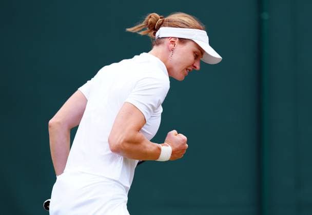 Liudmila Samsonova during her third round match Wimbledon Tennis Championships, Day 6, The All England Lawn Tennis and Croquet Club, London, UK - 05 Jul 2025London The All England Lawn Tennis and United Kingdom  Copyright: xJavierxGarcia Shutterstockx 15385616e