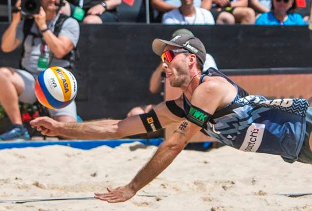 July 5, 2025, Gstaad, Bern, Switzerland: Gstaad Switzerland, 07 05 2025: YORICK DE GROOTÃ‚ of Netherlands return during Swatch Beach Pro Gstaad 2025, Swatch Beach Pro Gstaad 2025 took place in the famous ski resort and which organizes events like the EFG Swiss Open Gstaad ATP, Tennis Herren 250 and the Polo Gold Club Gstaad 2024 and took place at Roy Emerson Arena in Gstaad. Gstaad Switzerland - ZUMAd206 20250705_zip_d206_046 Copyright: xEricxDubostx