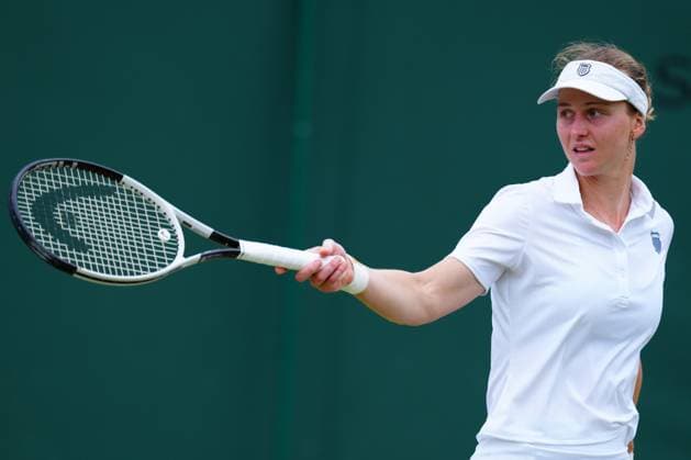 Liudmila Samsonova unsettled by someone in the crowd during her third round match Wimbledon Tennis Championships, Day 6, The All England Lawn Tennis and Croquet Club, London, UK - 05 Jul 2025London The All England Lawn Tennis and United Kingdom  Copyright: xJavierxGarcia Shutterstockx 15385616n