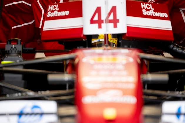 Formula 1 Qatar Airways British Grand Prix 2025 Alexis Perrin OVERTAKE MAXPPP - Silverstone 05 07 2025 44 HAMILTON Lewis (gbr), Scuderia Ferrari HP, portrait during the Formula 1 Qatar Airways British Grand Prix 2025, the 12th round of the 2025 FIA Formula 1 World Championship, WM, Weltmeisterschaft at the Silverstone Circuit in Silverstone, United Kingdom, from July 3 to 6, 2025 Silverstone United Kingdom  Copyright: xOVERTAKE MAXPPPxAlexisxPerrinx OVT202507059375 OVT202507059375