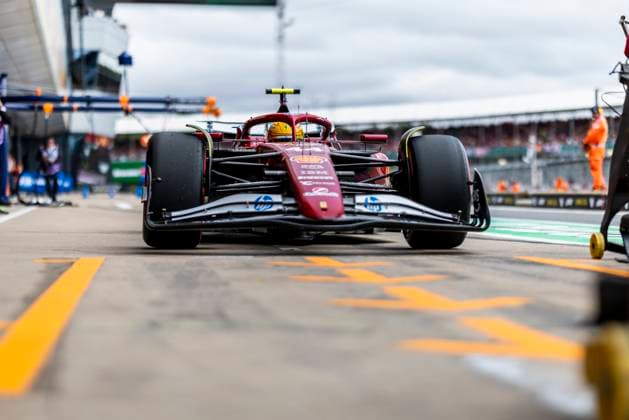 Formula 1 Qatar Airways British Grand Prix 2025 Alexis Perrin OVERTAKE MAXPPP - Silverstone 05 07 2025 44 HAMILTON Lewis (gbr), Scuderia Ferrari HP, action during the Formula 1 Qatar Airways British Grand Prix 2025, the 12th round of the 2025 FIA Formula 1 World Championship, WM, Weltmeisterschaft at the Silverstone Circuit in Silverstone, United Kingdom, from July 3 to 6, 2025 Silverstone United Kingdom  Copyright: xOVERTAKE MAXPPPxAlexisxPerrinx OVT202507059392 OVT202507059392