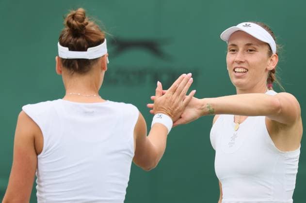 Russian Veronika Kudermetova and Belgian Elise Mertens pictured during a doubles tennis match against Czech-Kazakh pair Bouzkova-Danilina, in the second round of the women s doubles at the 2025 Wimbledon grand slam tournament, Saturday 05 July 2025 at the All England Tennis Club, in South-West London, Britain. BENOITxDOPPAGNE  x128483830x