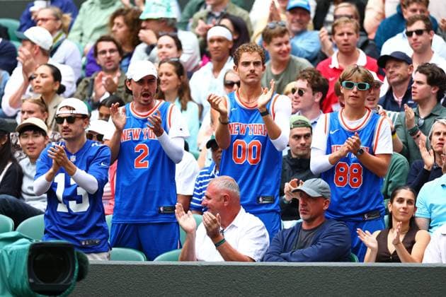 Emma Navarro fans during her third round match Wimbledon Tennis Championships, Day 6, The All England Lawn Tennis and Croquet Club, London, UK - 05 Jul 2025London The All England Lawn Tennis and United Kingdom  Copyright: xJamesxMarsh Shutterstockx 15385618ck