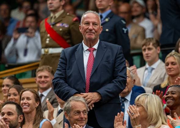 Tennis - Wimbledon Championship 2025 - Day 6 LONDON, ENGLAND - Saturday, July 5, 2025: Former England cricketer Ian Botham in the Royal Box on Day Six of The Championships Wimbledon 2025 at the All England Lawn Tennis and Croquet Club. (Photo by Kirsten Holst Propaganda) LONDON All England Lawn Tennis and Croquet Club GREATER LONDON ENGLAND  Copyright: xKirstenxHolstx 2025-07-05-010-Wimbledon_2025_Day_6