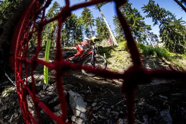 Whoop Downhill Worldcup La Thuile MUNOZ Juan Fernando * AXESS INTENSE FACTORY RACINGat Whoop Downhill Worldcup La Thuile, 05.07.2025,in La Thuile,ITA Foto: Sebastian Sternemann