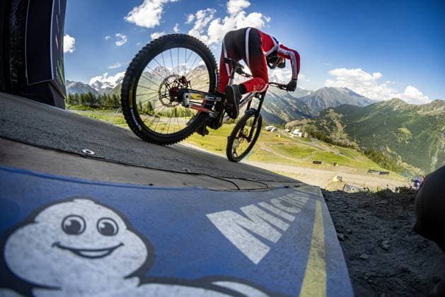Whoop Downhill Worldcup La Thuile DICKSON Jacob MS-RACINGat Whoop Downhill Worldcup La Thuile, 05.07.2025,in La Thuile,ITA Foto: Sebastian Sternemann